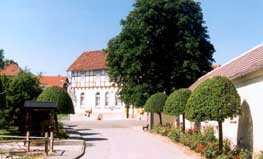 Gastst&auml;tte mit Kegelbahn